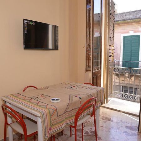 Appartamento strada del corso da Alberto Avola Esterno foto